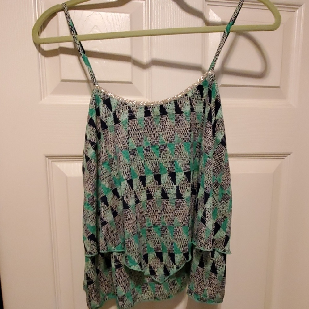 Flowy Tank